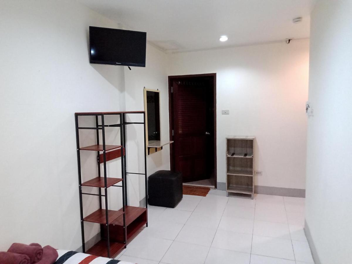 Living Room Guesthouse & Cafe Bar Karon Екстер'єр фото