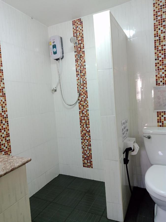 Living Room Guesthouse & Cafe Bar Karon Екстер'єр фото